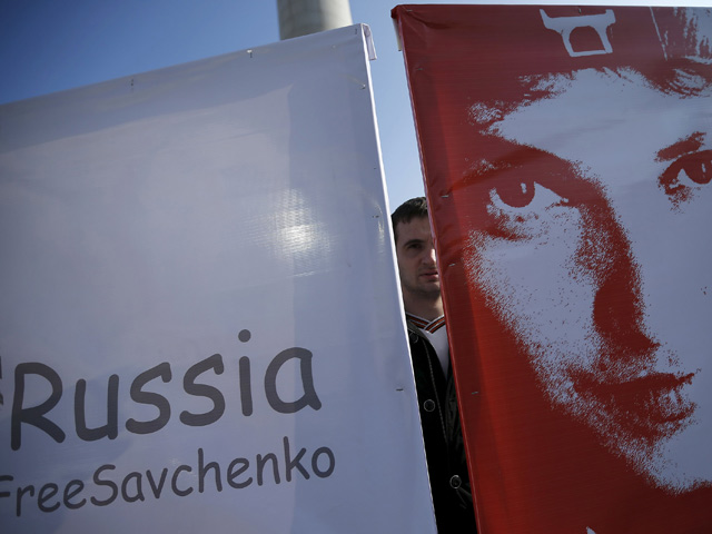 Украинская военнослужащая Надежда Савченко в ожидании оглашения приговора российского суда объявила, что продолжает голодовку на воде