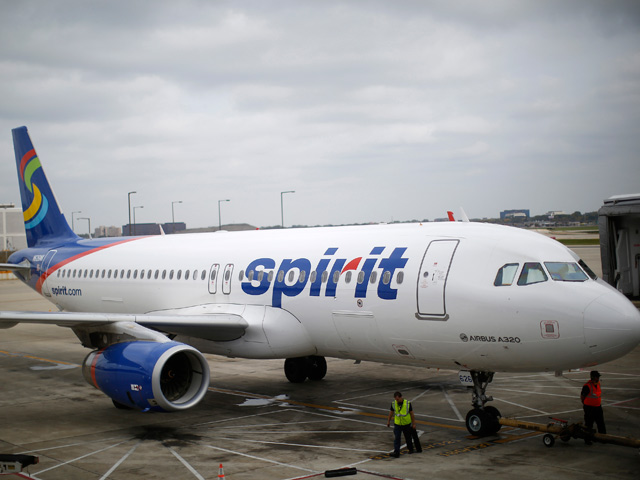 В Интернет попала видеозапись драки, которую устроили пассажирки рейса американской авиакомпании Spirit Airlines