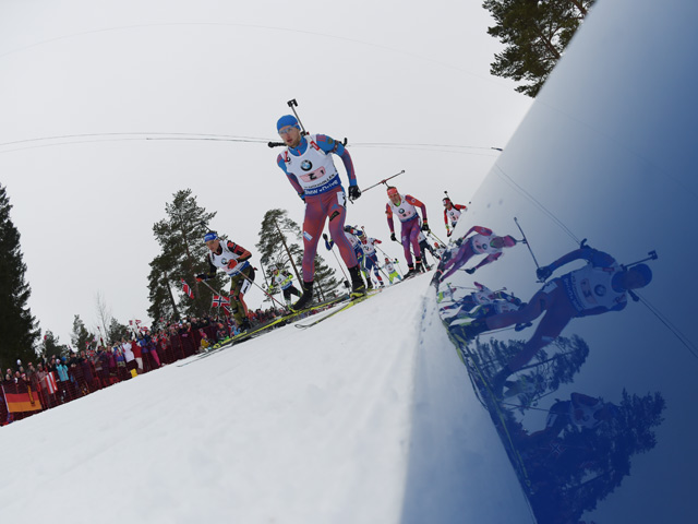 Мужская сборная России заняла лишь шестое место в эстафете на чемпионате мира по биатлону, который завершается в норвежском Холменколлене