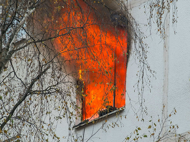 Два человека скончались в результате пожара на северо-востоке Москвы