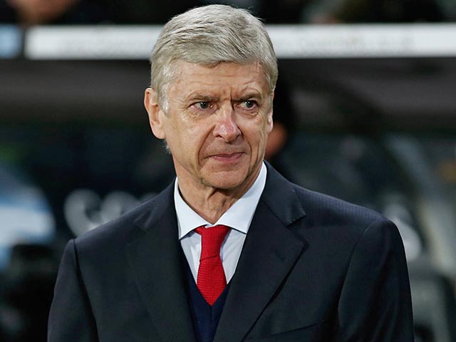 Главный тренер лондонского "Арсенала" Арсен Венгер заявил, что только Бог может удовлетворить требовательных фанатов его клуба