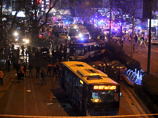Турция перекрыла своим гражданам доступ в Facebook и Twitter после теракта в Анкаре