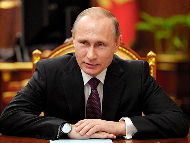 Президент России Владимир Путин в ночь на 11 марта провел совещание с чиновниками экономического блока