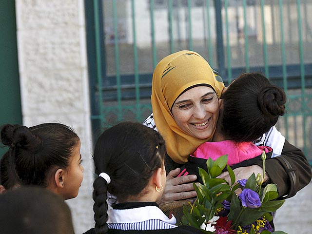 В Дубае (ОАЭ) прошла церемония вручения престижной международной премии для учителей Global Teacher Prize. В этом году ее обладателем стала палестинская учительница Ханан аль-Хруб