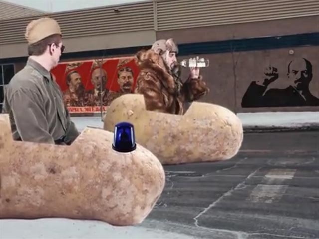 Ушанки, мигалки и погоня на картофелинах: канадцы сняли рекламу выдуманной водки