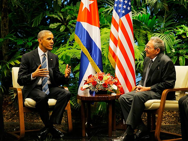 21 марта во Дворце Революции в Гаване начались официальные переговоры президента Кубы Рауля Кастро и президента США Барака Обама, совершающего двухдневный "исторический визит" на Кубу