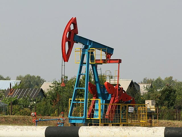 Себестоимость добычи нефти в России составляет 2 доллара за баррель. По трудноизвлекаемым запасам и шельфовым проектам данный показатель для России составляет 20 долларов за бочку