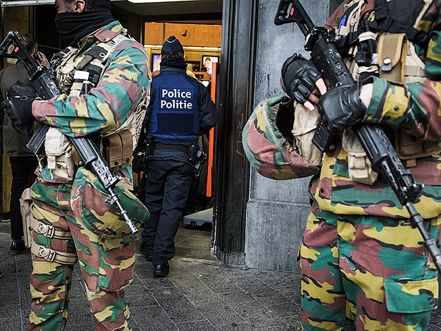 В Брюсселе задержали подозреваемого в причастности к терактам 22 марта в бельгийской столице. Как сообщает газета DH.be, Наджим Лахрауи был задержан полицией