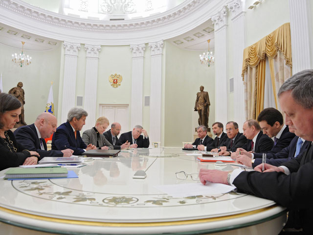 В Кремле заверишлась встреча президента России Владимира Путина с главой Госдепартамента США Джоном Керри