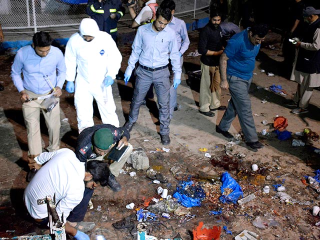 Число погибших во время теракта в пакистанском Лахоре возросло до 69 человек