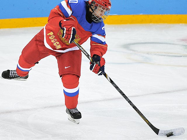 Женская сборная России со счетом 3:5 проиграла команде Финляндии в первом матче группового этапа чемпионата мира по хоккею, который стартовал в канадском Камлупсе