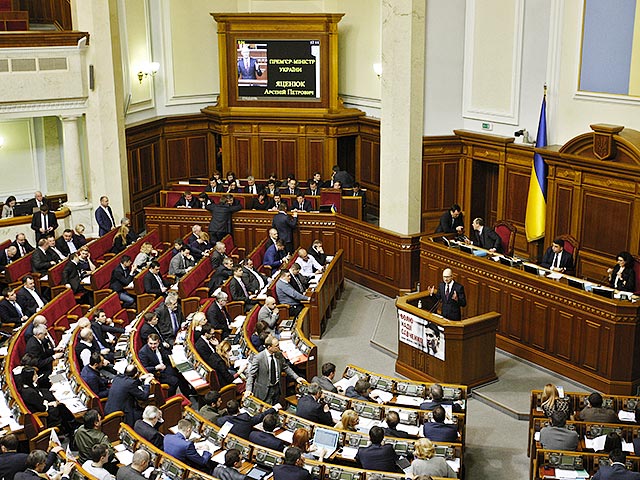Верховная Рады (парламент) Украины расширила запрет на демонстрацию в стране фильмов российского производства. Теперь под запрет попали все российские фильмы, произведенные или впервые продемонстрированные после 1 января 2014 года