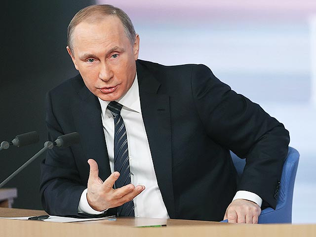 Ежегодная "Прямая линия с Владимиром Путиным" пройдет 14 апреля, подтвердили в пресс-службе Кремля. Трансляция начинается ровно в 12:00 по московскому времени