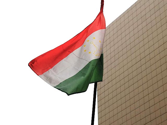 Посольство Таджикистана в Москве направило ноту в министерство иностранных дел России с требованием объективно расследовать нападение на таджикского гражданина, произошедшее в московском метро 8 апреля
