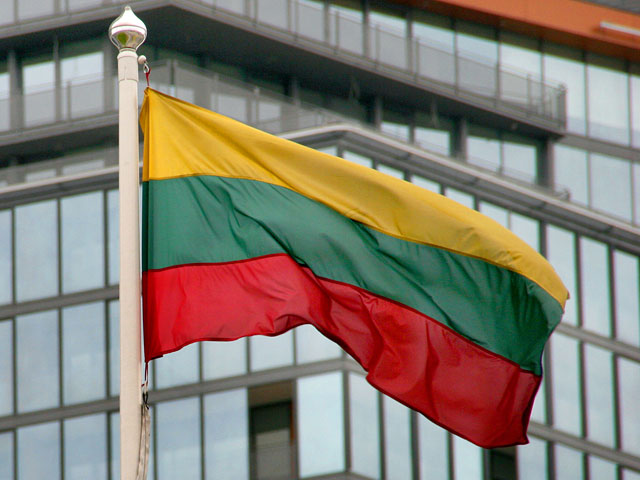 Литва первой из стран Евросоюза запретила въезд на свою территорию лицам, связанным с вынесением обвинительного приговора украинской военнослужащей Надежде Савченко