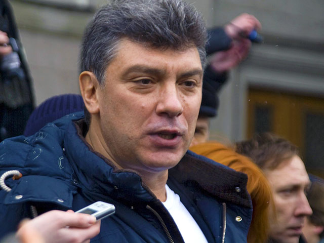 В Ярославле демонтирована мемориальная доска политику Борису Немцову, установленная 27 февраля 2016 года ко второй годовщине его гибели на фасада дома на улице Трефолева, в котором жил оппозиционер