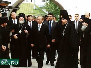 Архимандрит Тихон и Президент Путин в Псково-Печерском монастыре