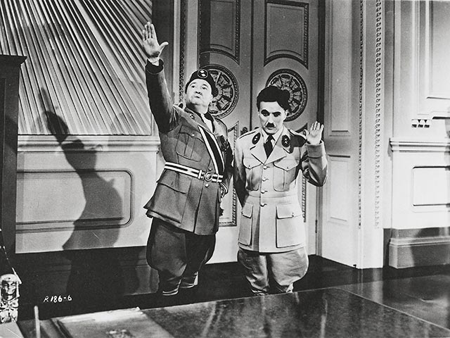 Лаура Чаплин сравнила инцидент с попытками США и Великобритании помешать начавшимся в 1938 году съемкам, а потом выходу на экраны фильма ее деда "Великий диктатор", в котором высмеивается нацистский режим