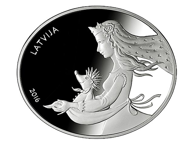 Банк Латвии с 19 апреля введет в обращение памятные серебряные монеты овальной формы номиналом пять евро с изображением главных героев латышской народной сказки "Ежова шубка"
