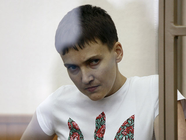 Савченко после телефонного разговора с Порошенко согласилась прекратить голодовку