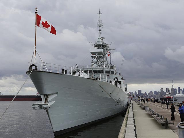 ВМС Канады за полгода перехватили в Атлантике и на Тихом океане 27 тонн наркотиков