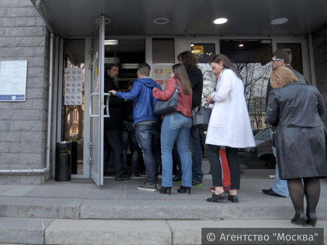 Греция отрицает возможность срыва турпоездок из России из-за невыдачи виз