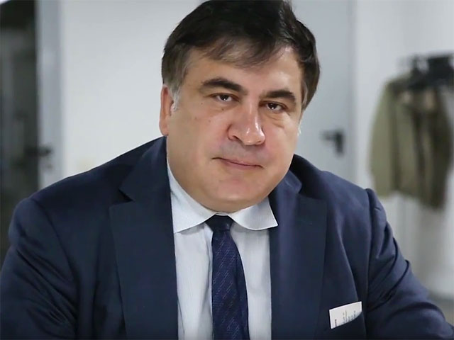 Губернатор Одесской области Михаил Саакашвили после беспорядков возле здания одесской мэрии призвал президента страны Петра Порошенко ввести в город подразделения Нацгвардии, чтобы навести порядок