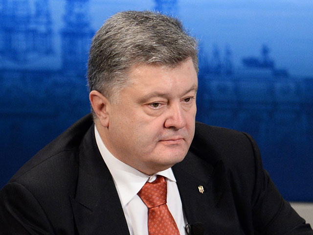 И президент страны Петр Порошенко, и действующий премьер-министр Владимир Гройсман призвали соответствующие органы разобраться в проблеме и указали чиновникам на недопустимость ограничения свободы СМИ на Украине
