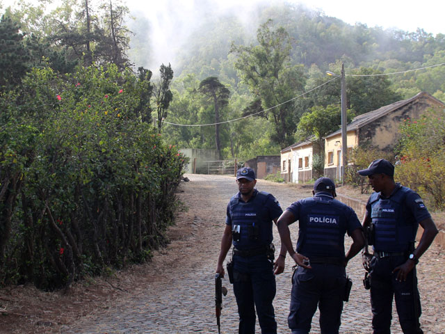 Полиция обнаружила тела 11 человек в казарме в Кабо-Верде, в убийстве подозревается солдат