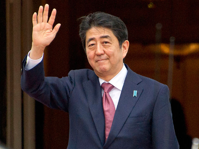 Япония официально объявила о визите премьер-министра в Россию