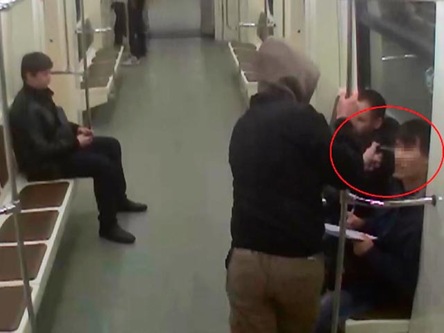 В Москве задержаны подростки-скинхеды, избившие в метро иностранцев