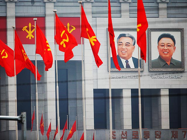 В Пхеньяне в торжественной обстановке в пятницу открылся первый за 36 лет съезд Трудовой партии Кореи