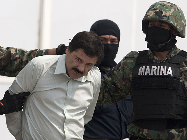 Мексиканский суд в понедельник официально подтвердил, что наркобарон Хоакин Гусман Лоэра по прозвищу Эль Чапо (Коротышка) может быть экстрадирован в Соединенные Штаты