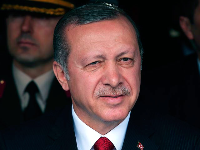 Суд Кельна 10 мая отказал президенту Турции Реджепу Эрдогану в возбуждении уголовного дела против Матиаса Депфнера, генерального директора немецкого издательства Axel Springer