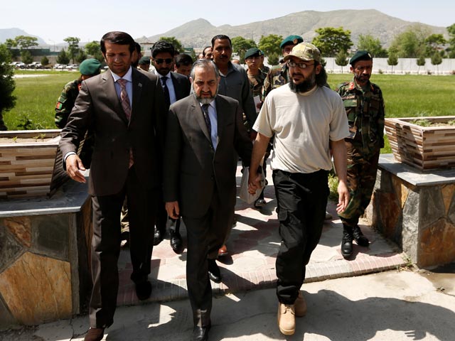 Cын бывшего премьер-министра Пакистана Али Хайдер Гилани, похищенный в начале мая 2013 года талибами в пакистанском городе Мултане, был освобожден из плена в Афганистане и в среду, 11 мая, вернулся на родину