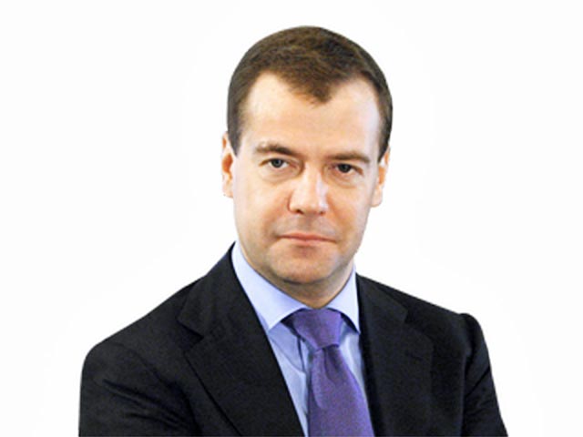 Издание "Собеседник" узнало, что сын главы правительства Дмитрия Медведева учится очень хорошо - Илья Медведев вошел в тридцатку лучших студентов (согласно итогам академического рейтинга)
