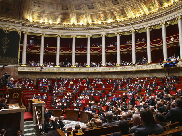 Национальное собрание (нижняя палата парламента) Франции в четверг, 19 мая, проголосовало за продление в стране режима чрезвычайного положения (ЧП) еще на два месяца