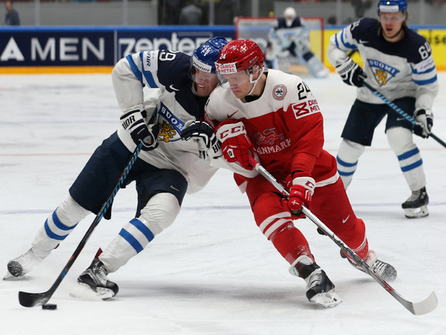 Сборная Финляндии в четверг пробилась в полуфинал чемпионата мира по хоккею, который проходит в эти дни на ледовых аренах Москвы и Санкт-Петербурга