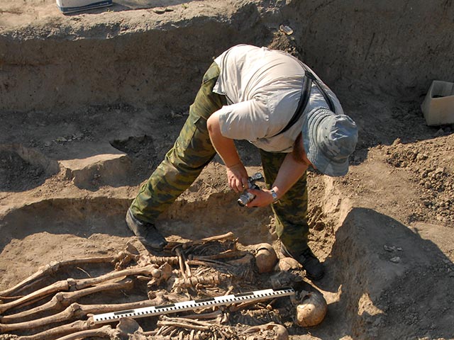 Ученые объяснили, чем уникальны 13 древних черепов со следами трепанации, найденные на юге России