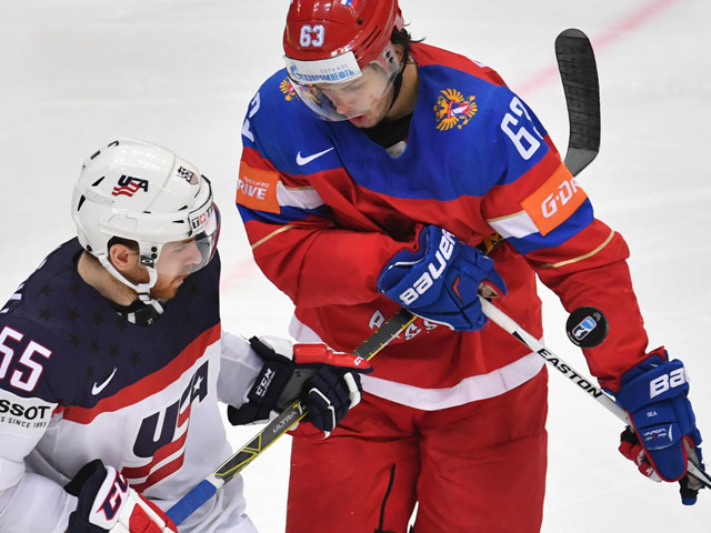 Российские хоккеисты на московском льду в матче за третье место уверенно переиграли сборную США и стали обладателями бронзовых медалей
