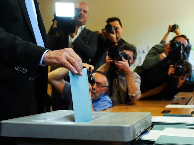 На выборах президента Австрии победил бывший лидер "зеленых" Александр Ван дер Беллен