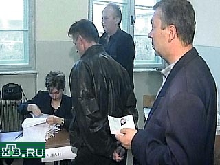 В Югославии сегодня проходят президентские и парламентские выборы, избираются местные органы власти Сербии