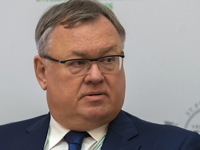 Глава ВТБ Андрей Костин принес извинения бывшему министру иностранных дел Великобритании Глава ВТБ Андрей Костин принес извинения бывшему министру иностранных дел Великобритании