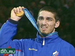Вартарез Самургашев первым из российских борцов стал олимпийским чемпионом