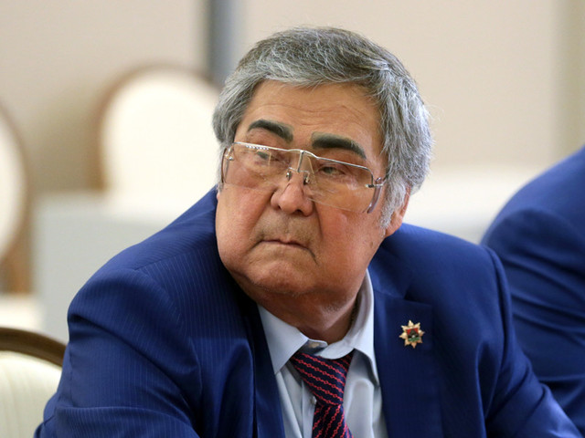 Губернатор Аман Кузбасса Тулеев просит Медведева остановить рост цен на бензин Губернатор Аман Кузбасса Тулеев просит Медведева остановить рост цен на бензин