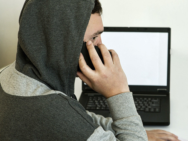 СМИ назвали возможных виновников утечки секретных документов о ЦРУ через WikiLeaks СМИ назвали возможных виновников утечки секретных документов о ЦРУ через WikiLeaks