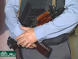 Сотрудники Управления ФСБ по Чечне провели обыск в доме родителей террориста Салмана Радуева в Гудермесе