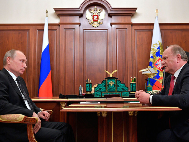 Зюганов: Путин обещал оставить тело Ленина в мавзолее на Красной площади Зюганов: Путин обещал оставить тело Ленина в мавзолее на Красной площади