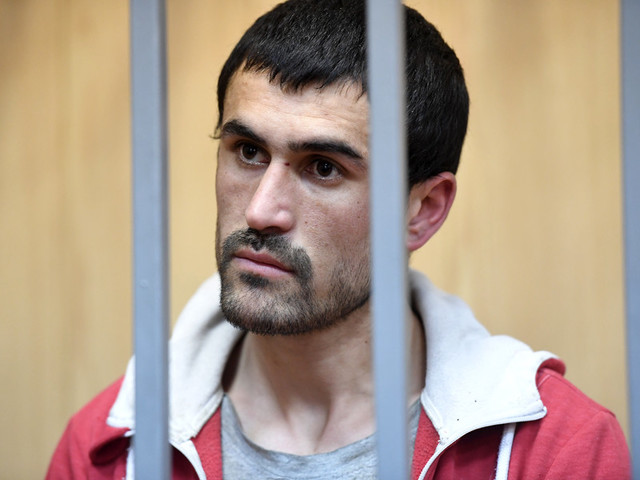 Уроженца Узбекистана Кодирова, планировавшего взорваться в Москве на 1 сентября, арестовали на два месяца Уроженца Узбекистана Кодирова, планировавшего взорваться в Москве на 1 сентября, арестовали на два месяца