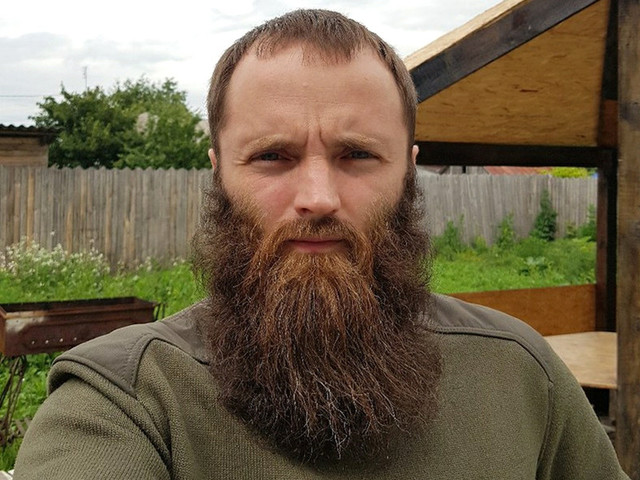 Суд рассказал, как лидер "Христианского государства" помог наркоманам убить соседку Суд рассказал, как лидер "Христианского государства" помог наркоманам убить соседку